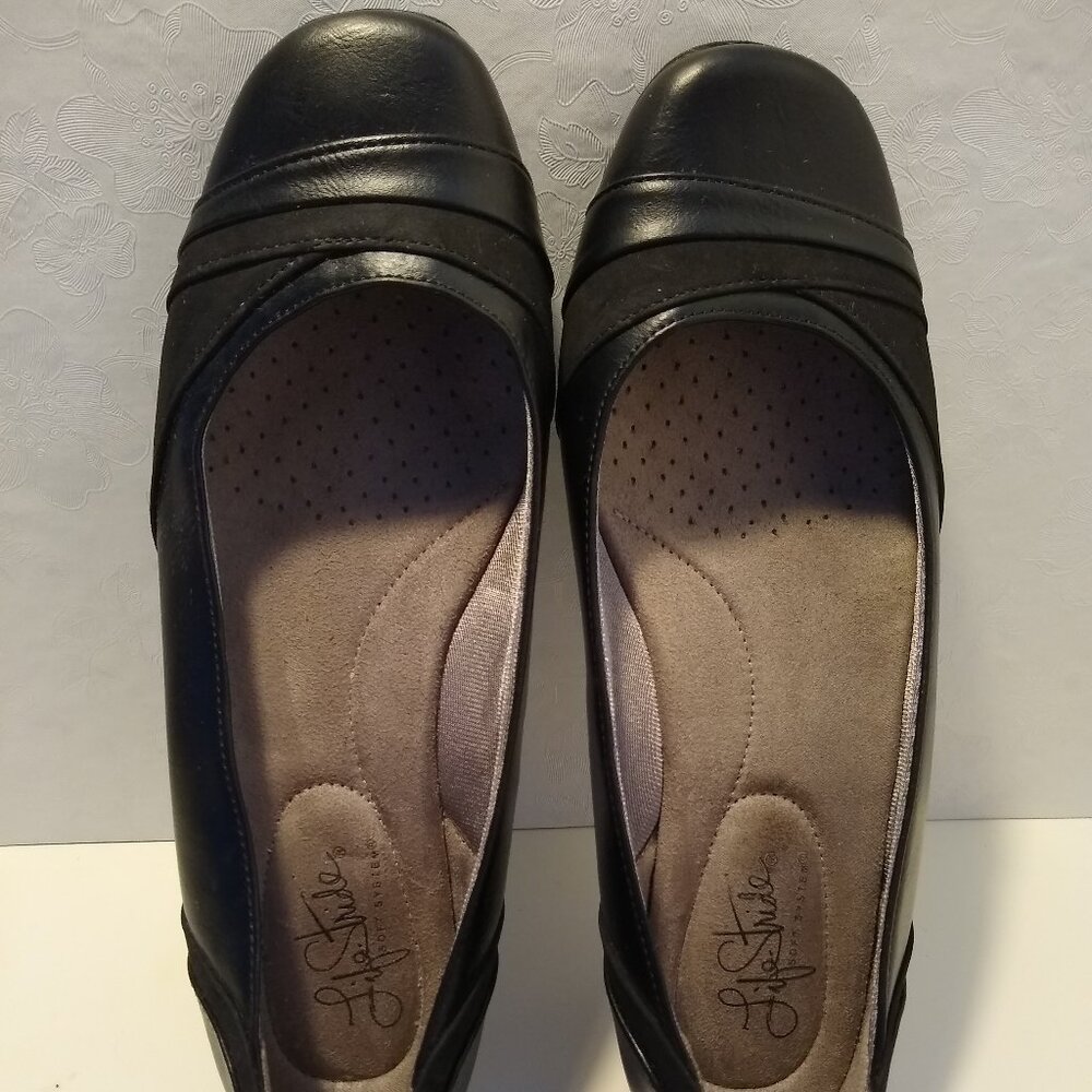 lifestride soft system black Dig Flat Size 9